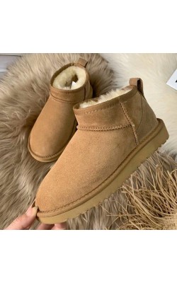 UGG Mini Taba