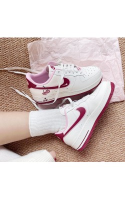 Nike Air Force Valentine