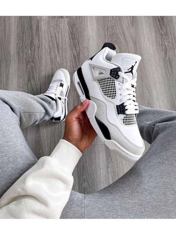 Nike Jordan Retro-4