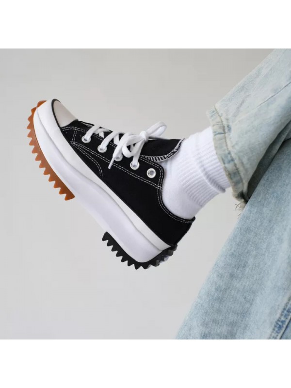 Converse Run Star Siyah Kısa